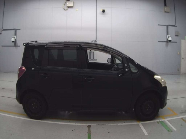 TOYOTA RACTIS 2009