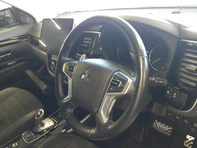 MITSUBISHI OUTLANDER PHEV 2018