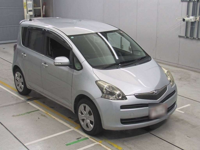 TOYOTA RACTIS 2010