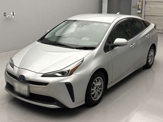 TOYOTA PRIUS 2021