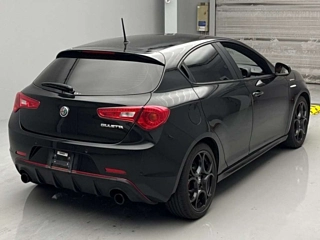 Заказать ALFAROMEO GIULIETTA