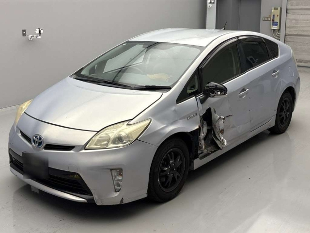 TOYOTA PRIUS 2012