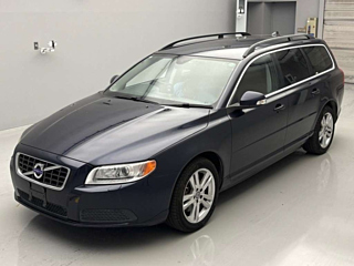 VOLVO V70 2010