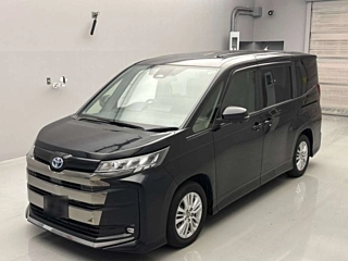 TOYOTA NOAH 2022