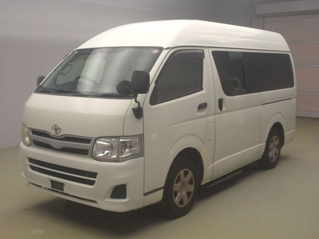 TOYOTA REGIUS ACE VAN 2013