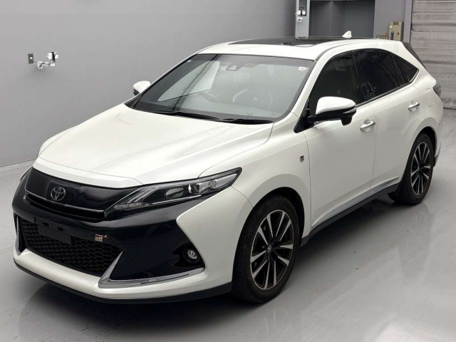 TOYOTA HARRIER 2018