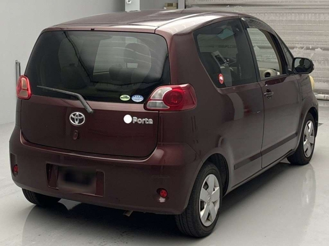 TOYOTA PORTE 2009