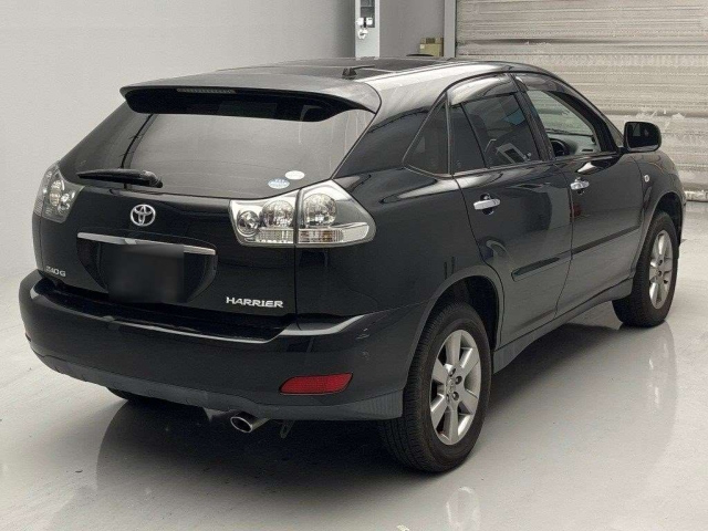 TOYOTA HARRIER 2010