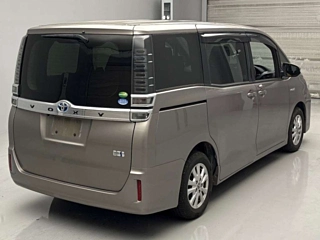 TOYOTA VOXY 2018
