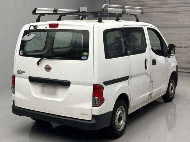 NISSAN NV200 2012