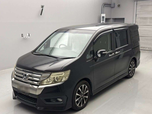 HONDA STEP WAGON 2012