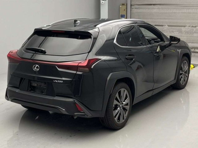 LEXUS UX 2023