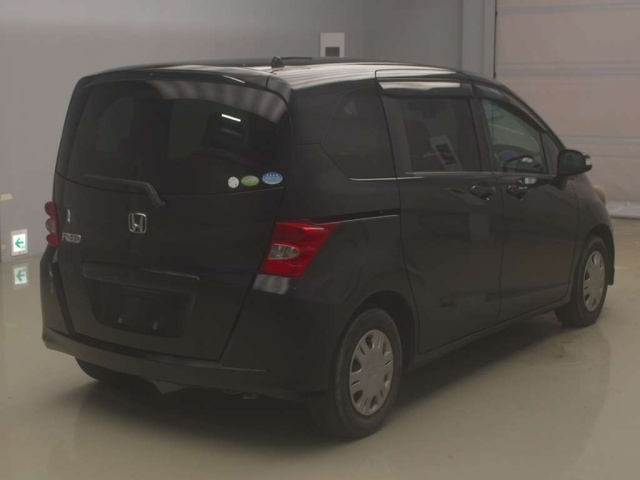 HONDA FREED 2011