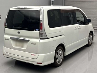 NISSAN SERENA 2010