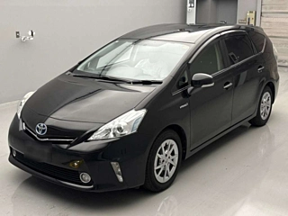 TOYOTA PRIUS ALPHA 2014