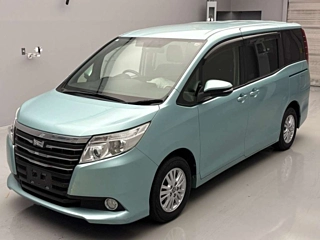 TOYOTA NOAH 2014