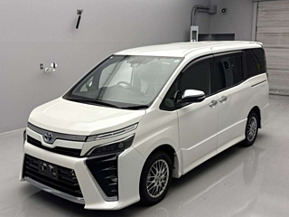TOYOTA VOXY 2020