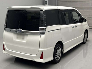 TOYOTA VOXY 2020
