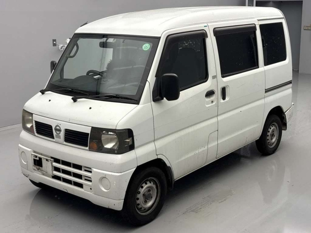 NISSAN CLIPPER VAN 2010
