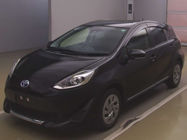 TOYOTA AQUA 2020