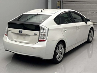 TOYOTA PRIUS 2010