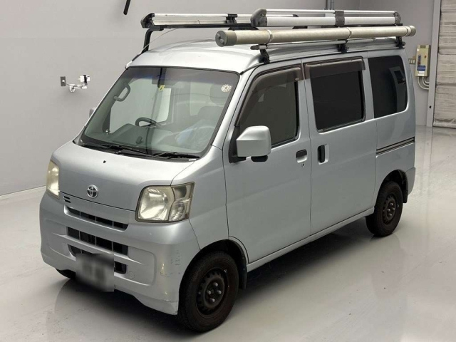 TOYOTA PIXIS VAN 2013