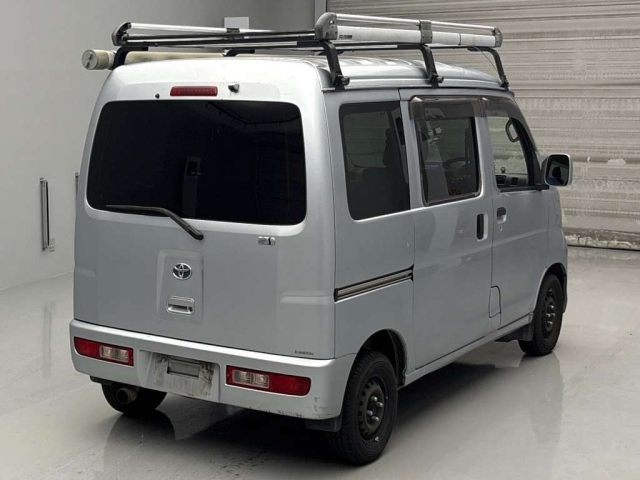 TOYOTA PIXIS VAN 2013