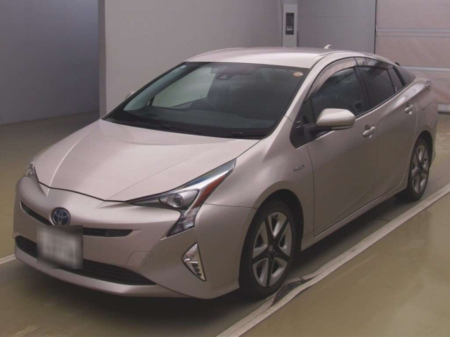 TOYOTA PRIUS 2016