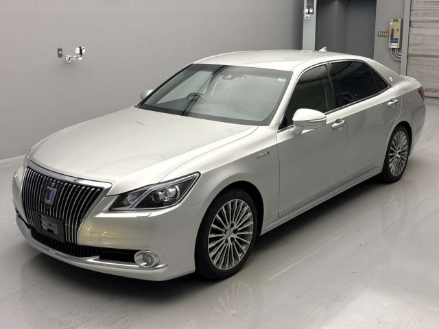TOYOTA CROWN 2016