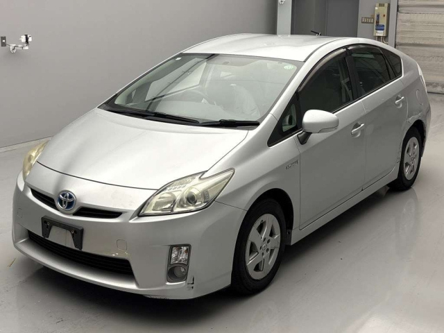 TOYOTA PRIUS 2010