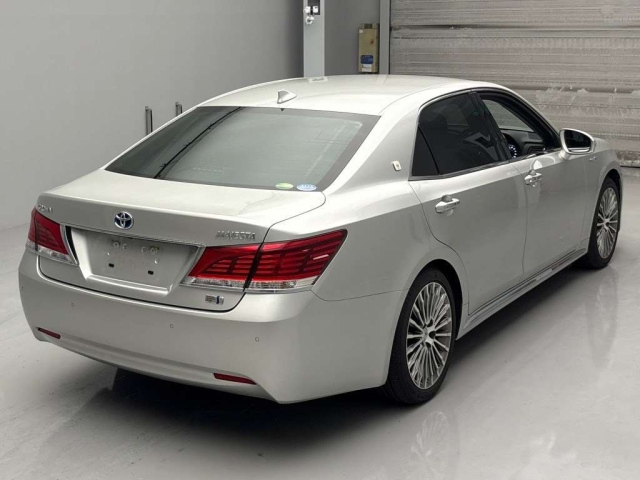 TOYOTA CROWN 2016