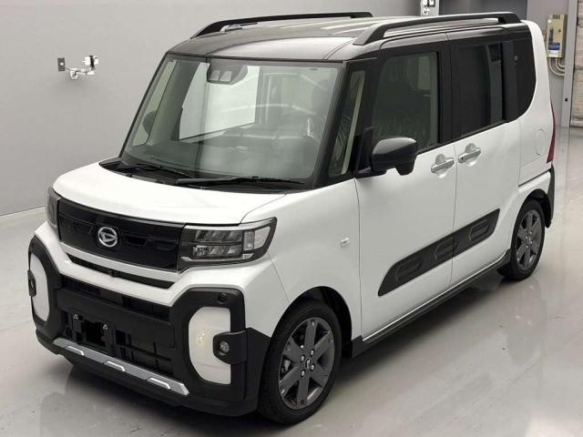 DAIHATSU TANTO 2024