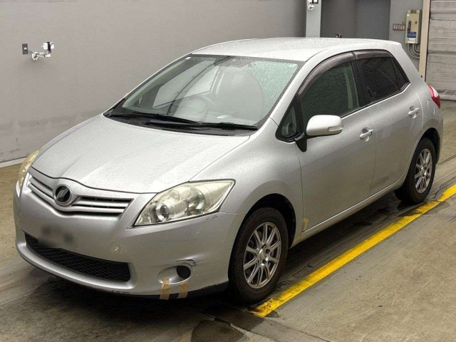 TOYOTA AURIS 2011