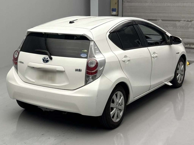 TOYOTA AQUA 2014