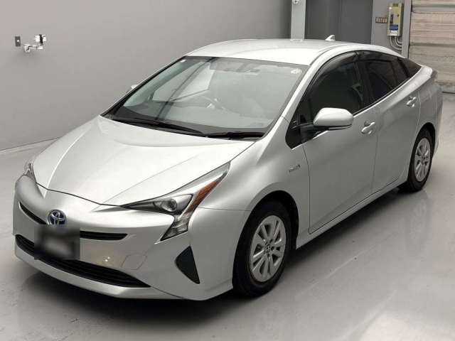 TOYOTA PRIUS 2018