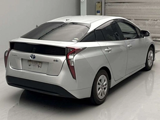 TOYOTA PRIUS 2018