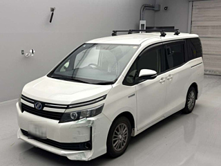 TOYOTA VOXY 2014