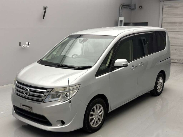 NISSAN SERENA 2015