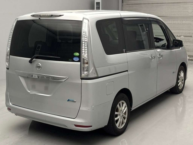 NISSAN SERENA 2015