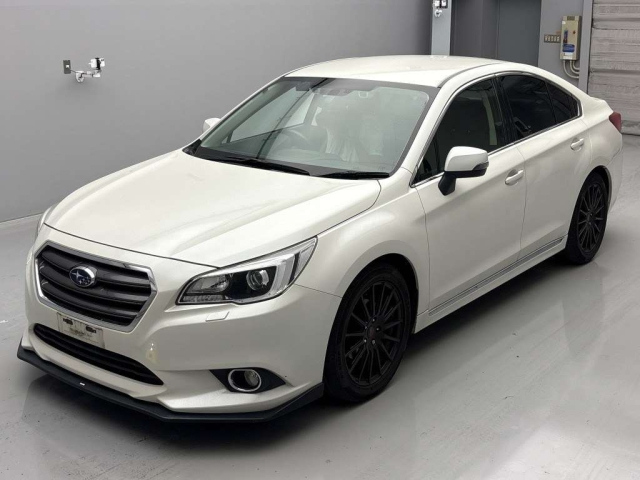 SUBARU LEGACY B4 2017