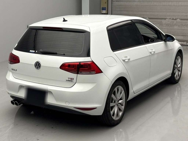 VOLKSWAGEN GOLF 2015