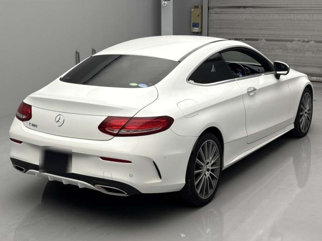 MERCEDES BENZ C CLASS 2016