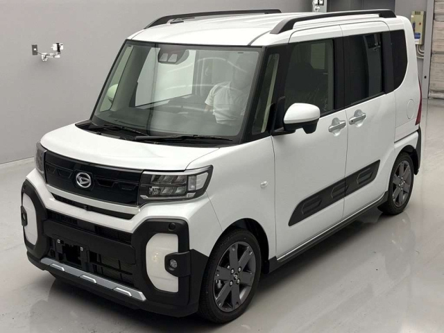 DAIHATSU TANTO 2024