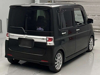 DAIHATSU TANTO 2008