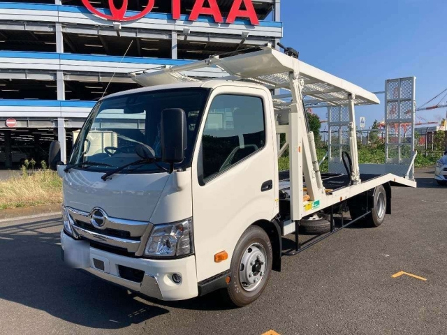 HINO DUTRO 2025