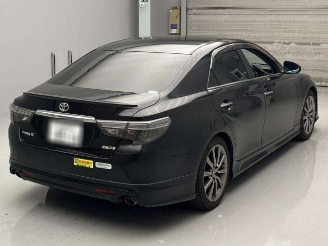 TOYOTA MARK X 2017