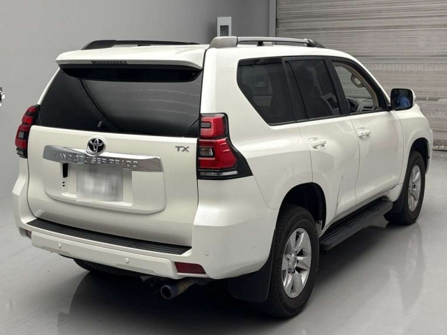 TOYOTA LAND CRUISER PRADO 2021