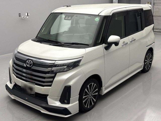 TOYOTA ROOMY 2020