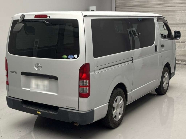 TOYOTA HIACE VAN 2020