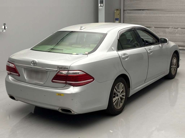 TOYOTA CROWN 2011
